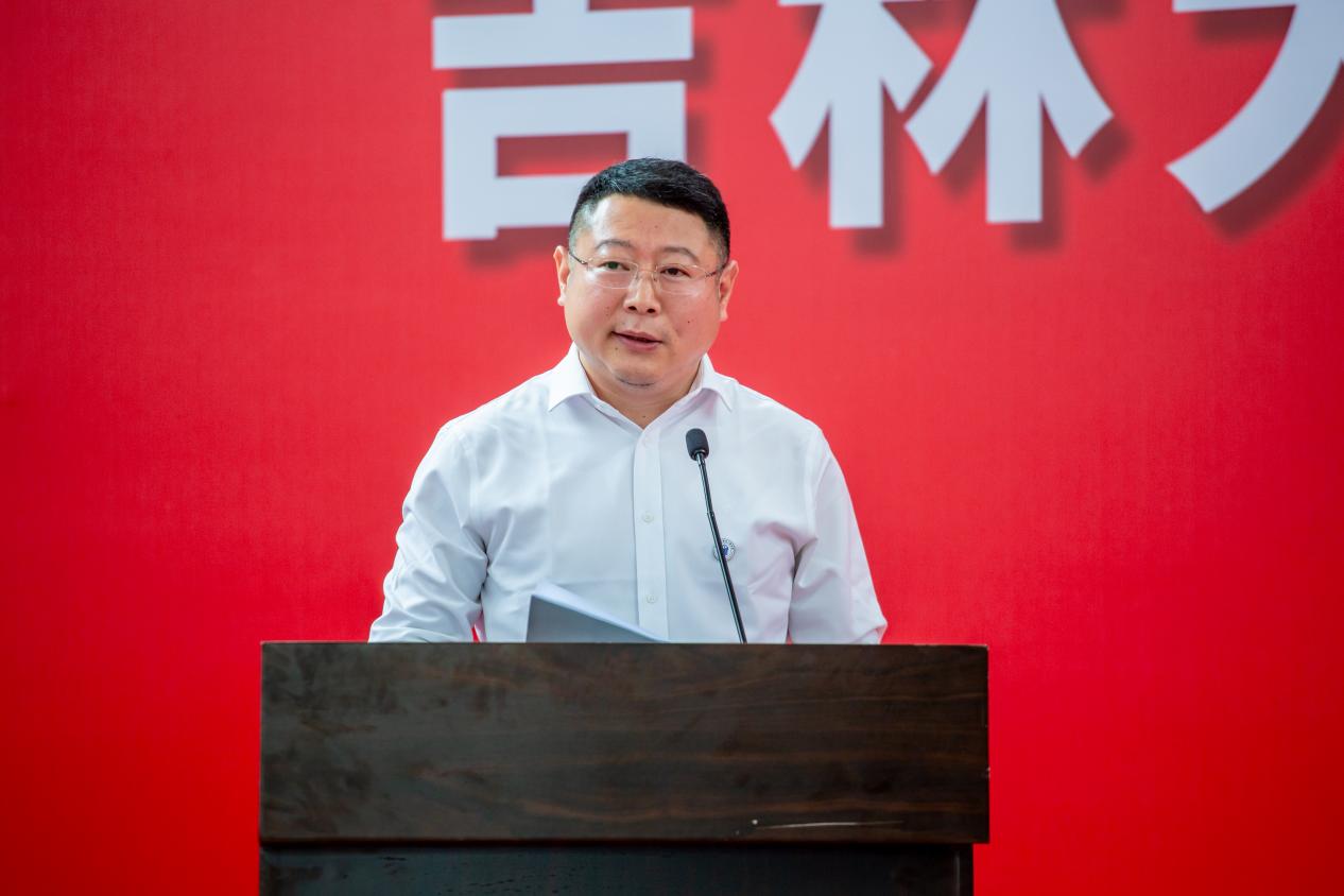 32369297acab3bfcf18627c57936999c